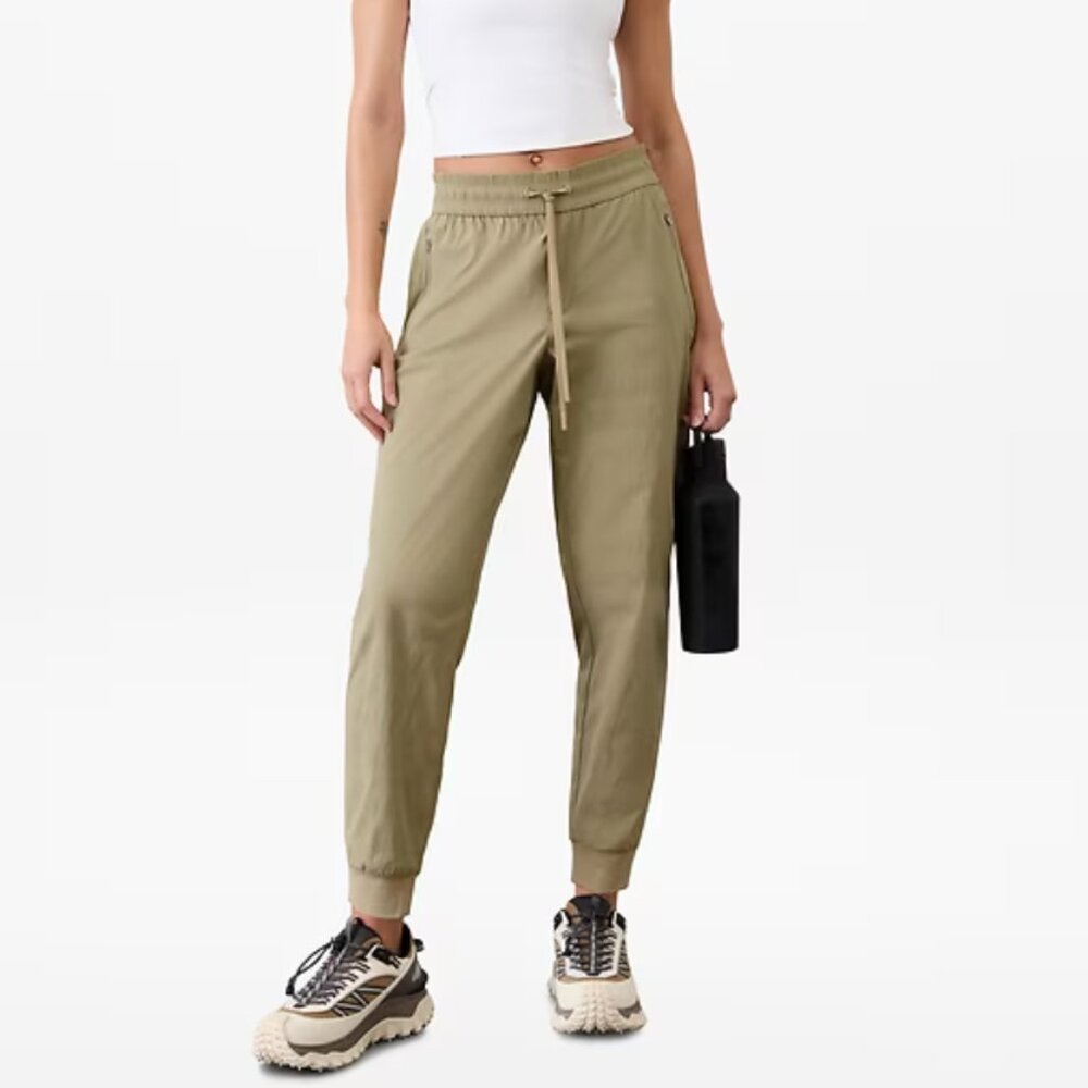 Athleta Trekkie Relaxed Mid Rise Jogger
